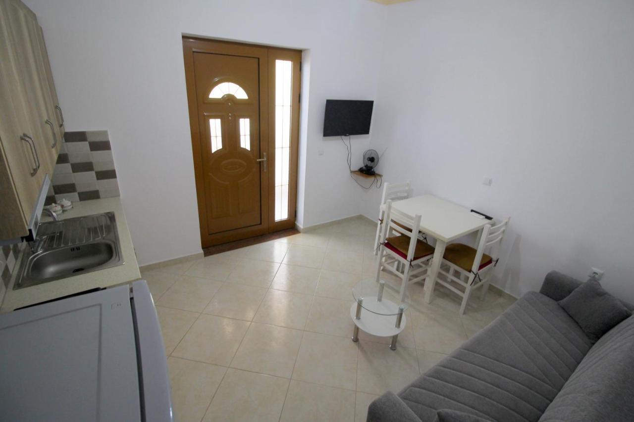 Villa 24 Саранда Екстер'єр фото