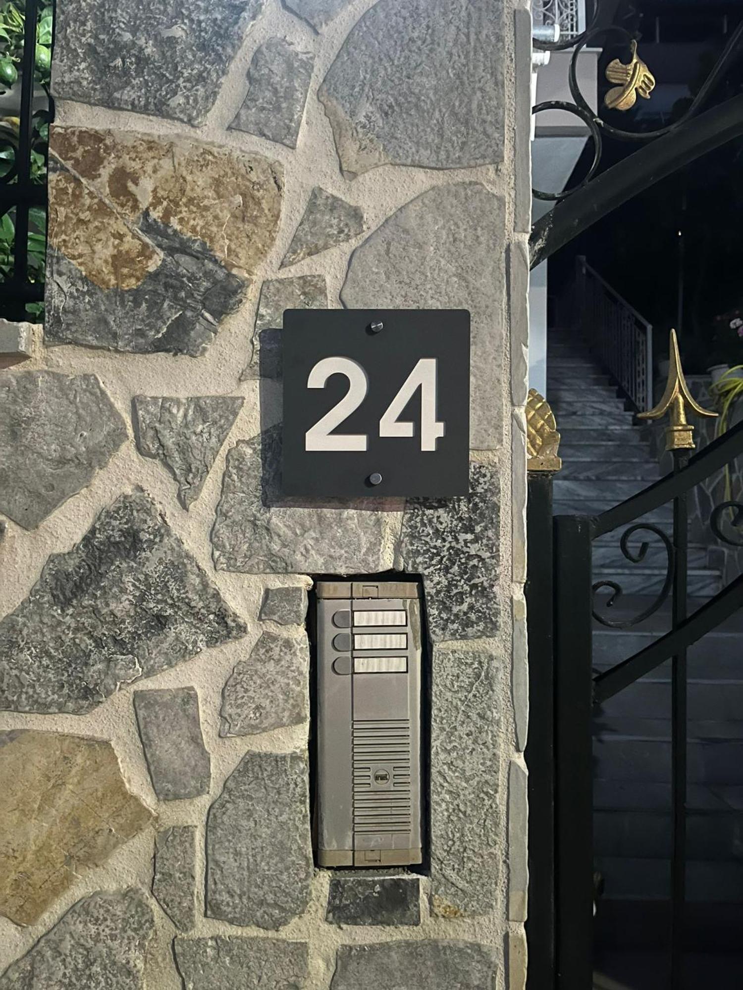 Villa 24 Саранда Екстер'єр фото